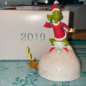 Hallmark Keepsake Dr. Seuss How The Grinch Stole Christmas 2019 Ornament